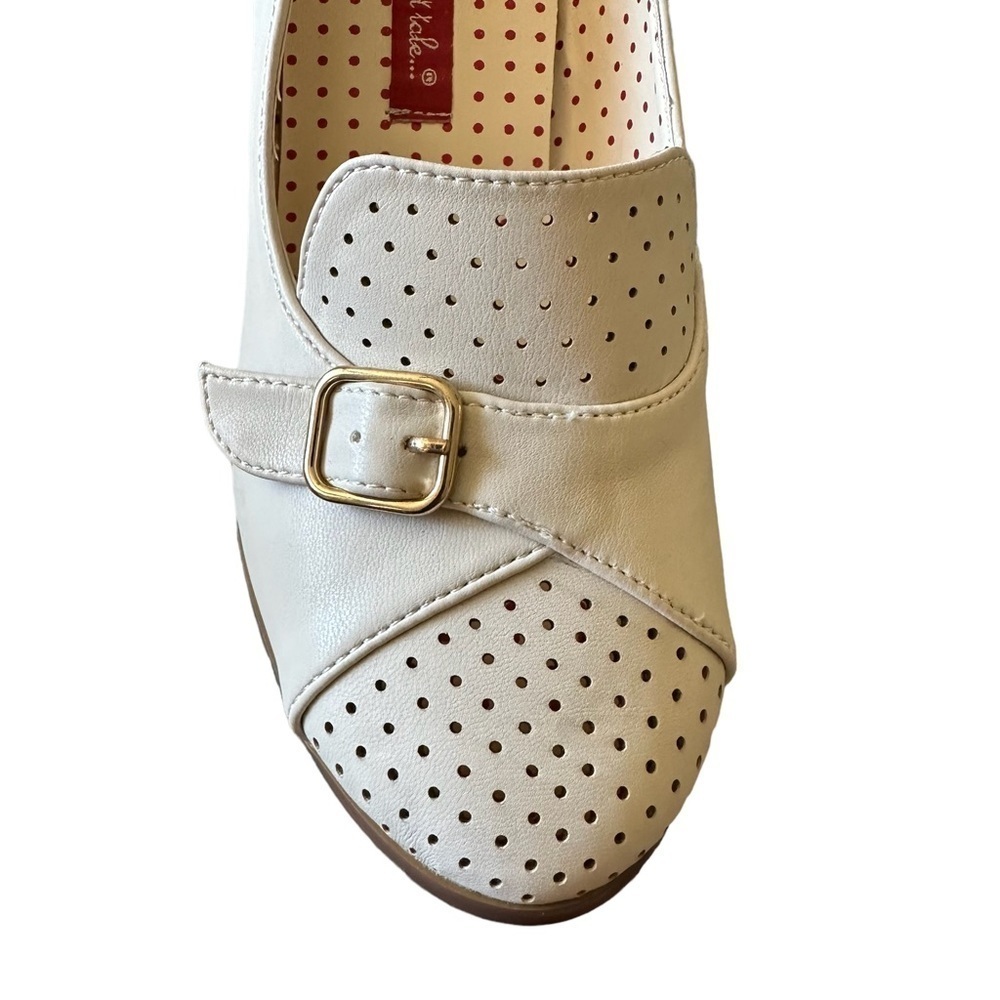 But Another Innocent Tale Shoes (Rayla) - Picture 2 of 7
